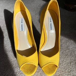Steve Madden heels size 9
